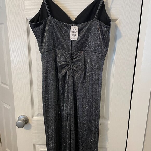 Le Chateau  maxi dress - XL size - Picture 2 of 8